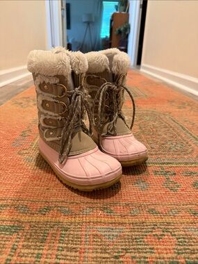 Khombu Pink and Tan Girls' Winter Boots